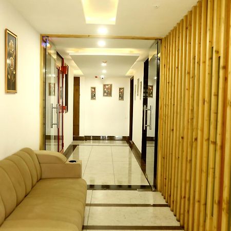 Hotel Prism Grand à Zirakpur Extérieur photo